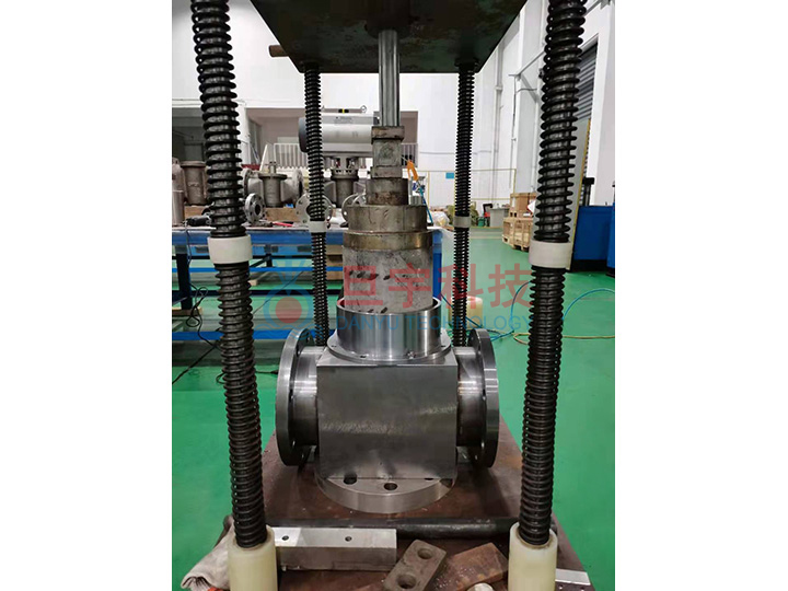 Valve body pressing table